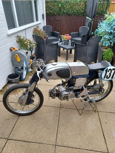 classic racing motorcycle - Picture 1 of 17