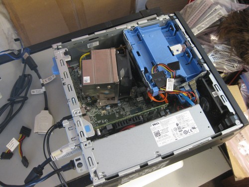 Dell Precision Tower 3420 Desktop Intel Xeon E3-1270 v5 @ 3.8GHz 32GB Ram No HDD - Picture 7 of 19