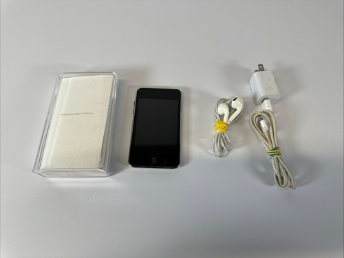 Apple A1288 2G iPod Touch - 2nd Generation 8GB With Original Box & Ear Buds