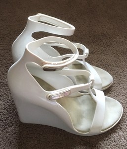 louis vuitton jelly sandals