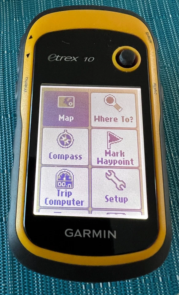 Garmin Etrex 10 Handheld Mini Yellow/Black GPS Navigator Powers up - Image 3 of 4