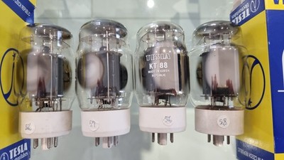  Quad de Tubes Electron Kt 88 TESLA (made in czech Republic) white base getestet