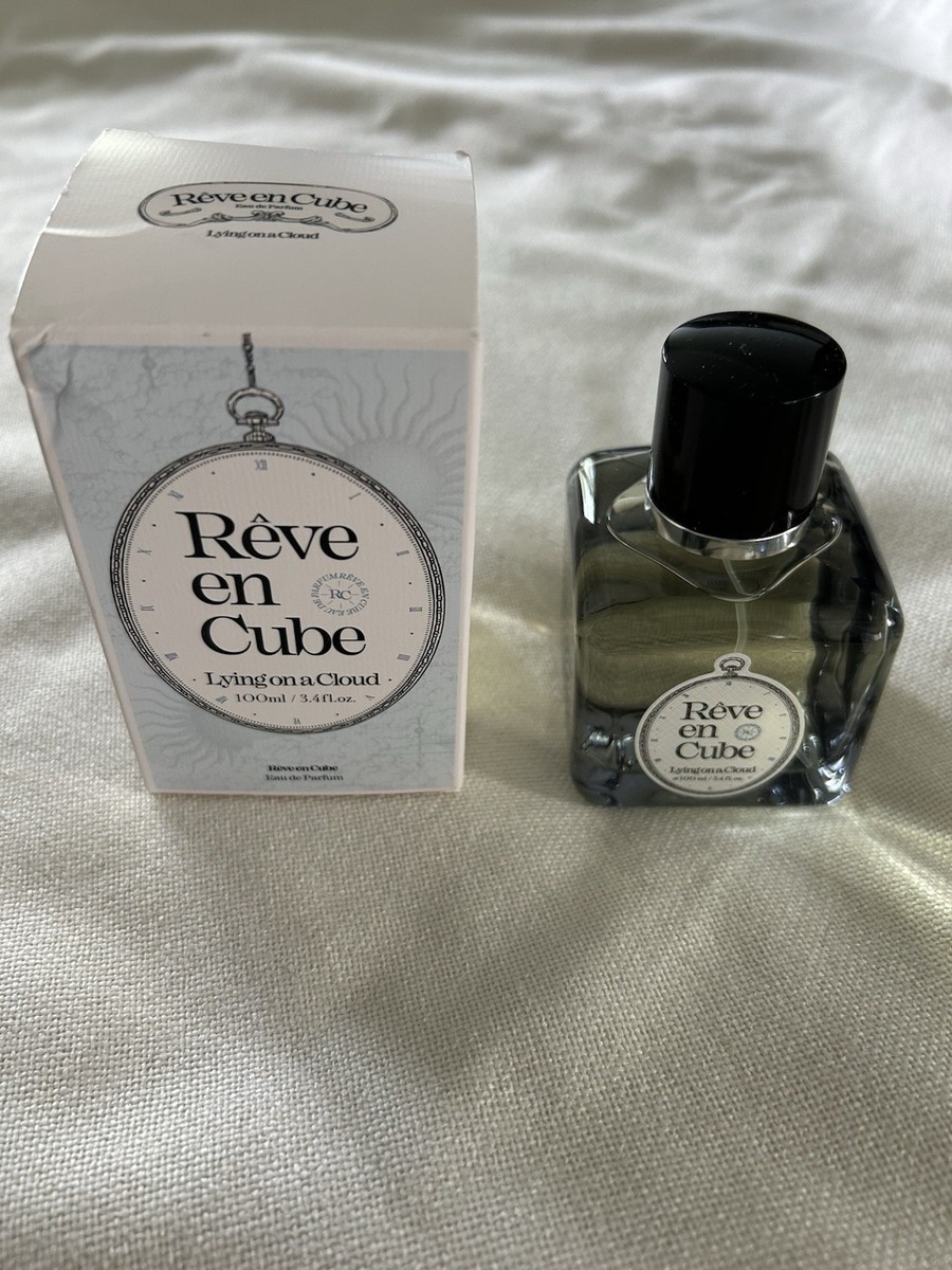 Avon Rêve en Cube Lying on a Cloud Eau de Reve With Box