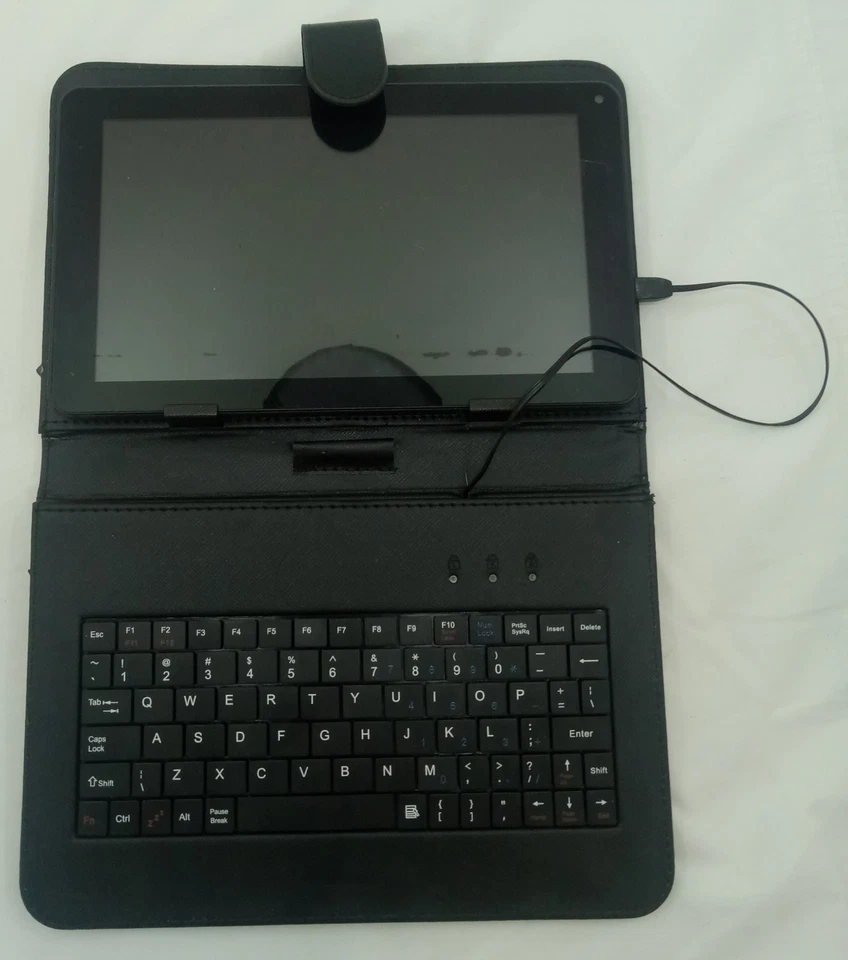 Proscan PLT9774G 9" Android Tablet with Keyboard Case Bundle – 8GB Storage - Image 4 of 4