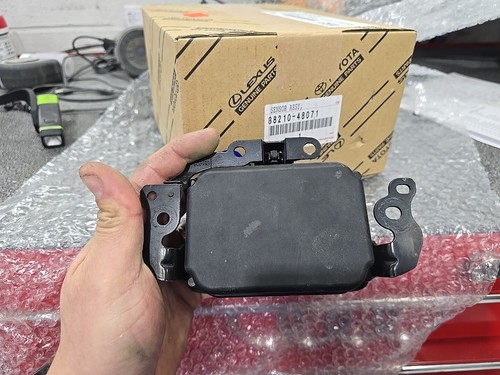 18-23 Lexus RC350 GX460 Cruise Control Distance Radar Sensor Module 88210-48071 - Picture 2 of 8