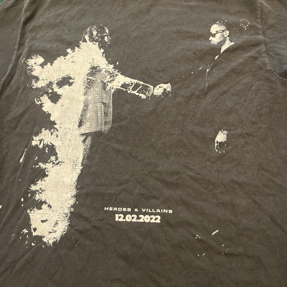 Metro Boomin Heroes & Villains 2022 Tour T-Shirt Gray Rap Metro Boomin Heroes & Villains 2022 Tour T-Shirt Gray Rap