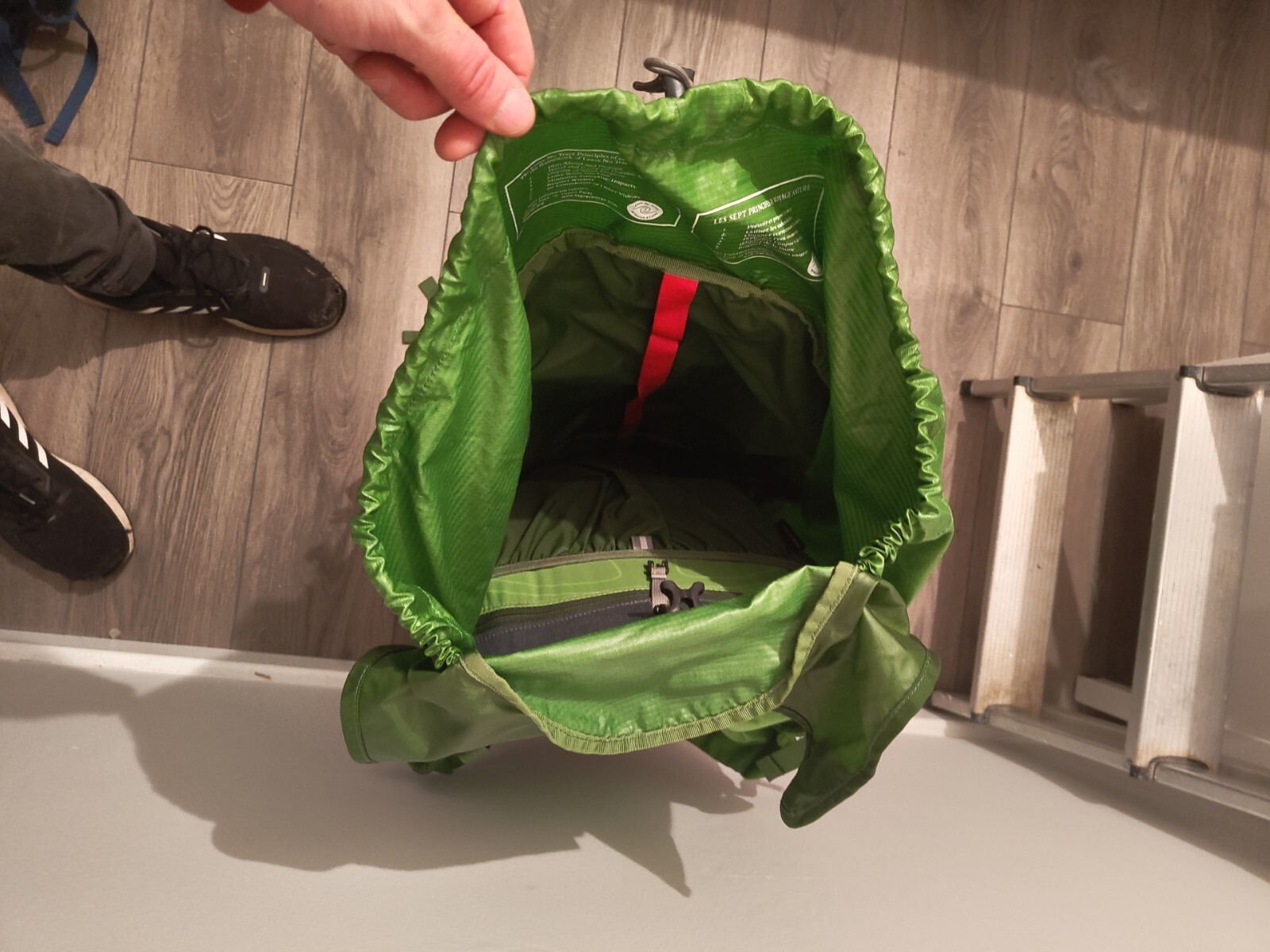 Osprey Atmos AG 65 Litre Hiking Rucksack Backpack Size Medium eBay