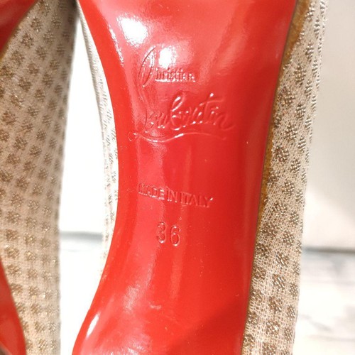 Christian Louboutin Spiky Shell 100 Bombas Oro Blanco Tachuelas Talla 6 EE. UU. Excelente - Imagen 15 de 19