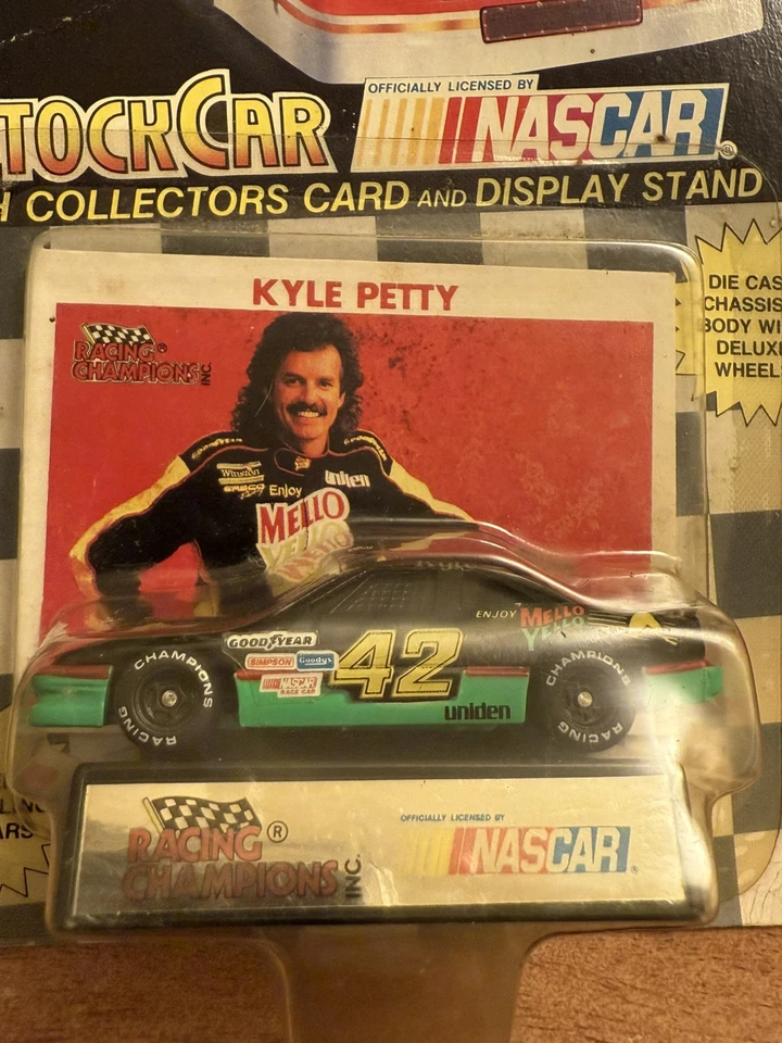 1991 Racing Champions 1:64 NASCAR #42 Kyle Petty Mellow Yellow - Image 2 of 4