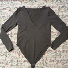 Women  s Gray Long Sleeve V-Neck One-Piece Bodysuit S Regular Stretch Opaque