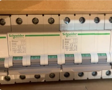 1PC NEW Schneider Miniature circuit breaker Osmart 3P D40A OSMC32N3D40 #YY