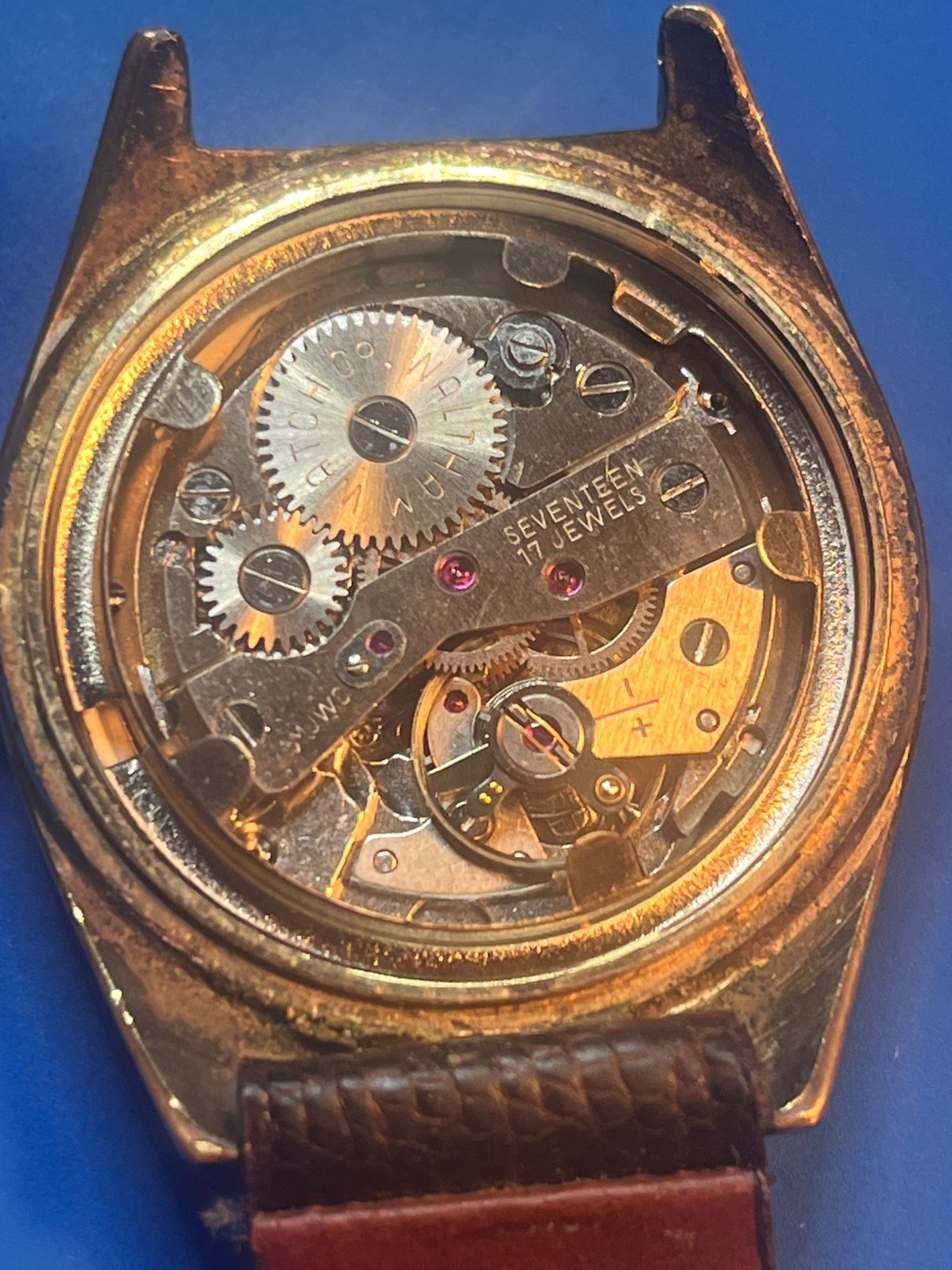 Vintage Waltham 17 Jewel Swiss Made Men’s Wristwatch – Ticks, For Repair/Project