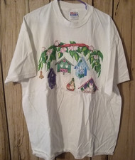 Hanes white tee unisex XXL, birdhouses & flow...
