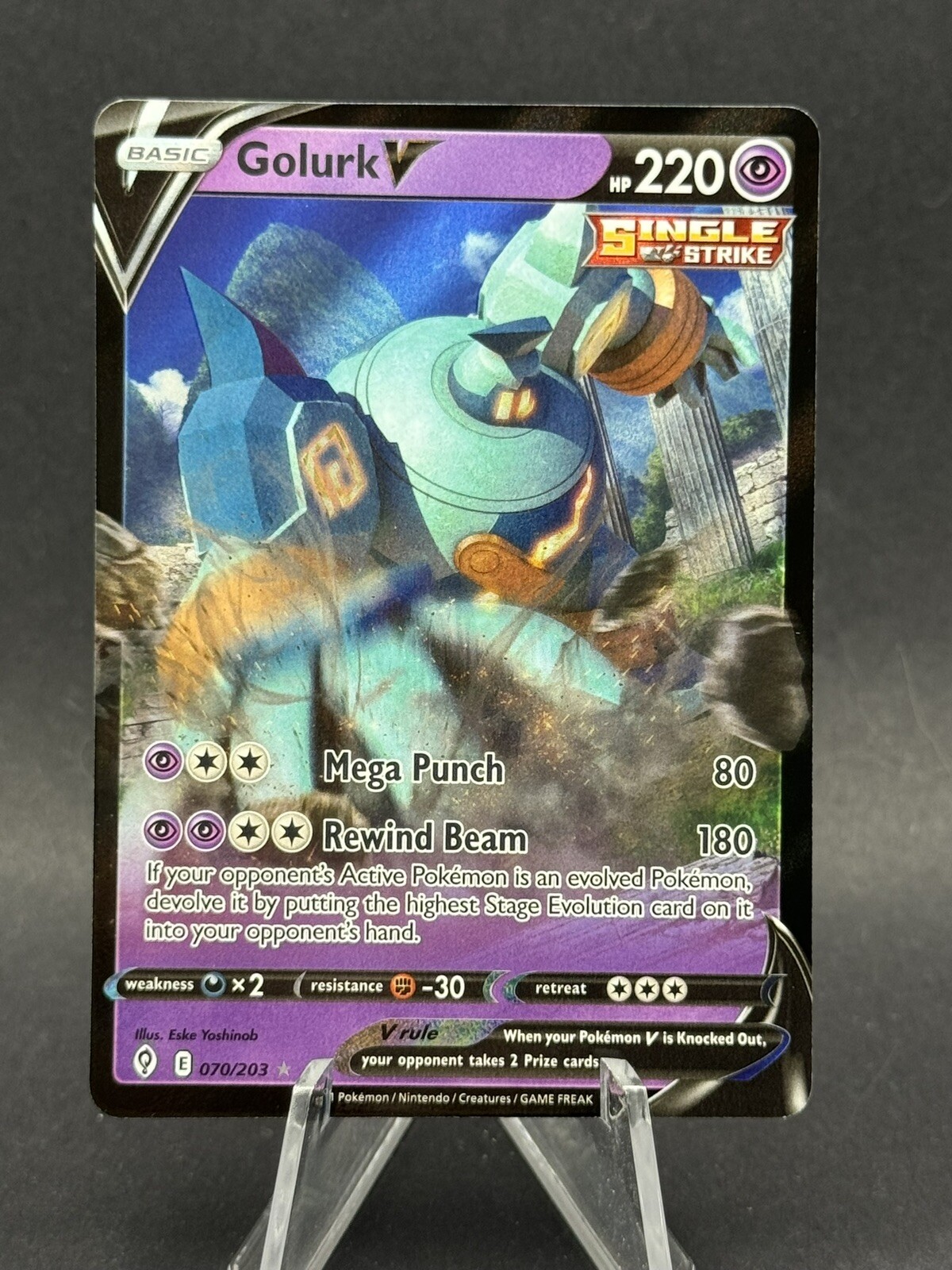 Pokemon Card - Golurk V 070/203 - Evolving Skies - NM