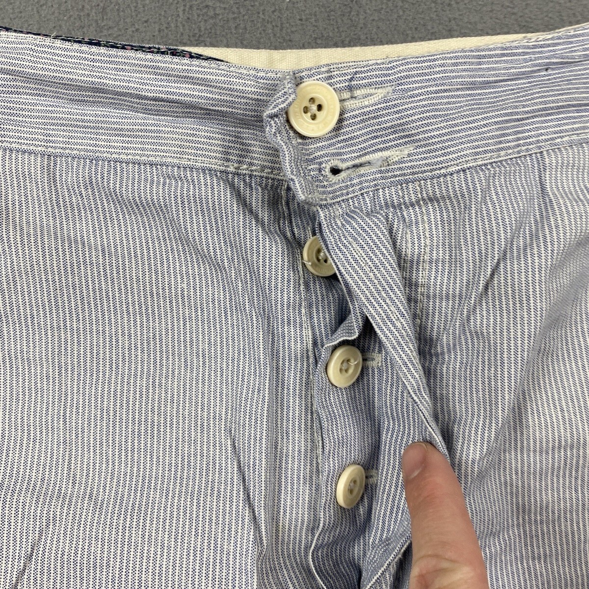 Triple Fat Goose Shorts Mens 36 Blue Seersucker Cargo