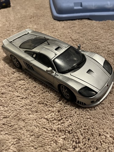 Modellino Motormax Saleen S7 Scala 1/18 Bianco - Pressofuso Diecast