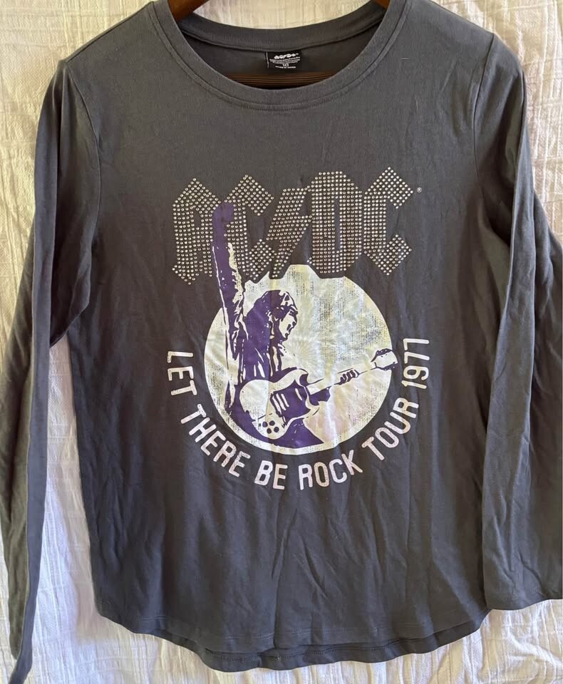 ACDC Long Sleeve T-Shirt Size 10 Cotton