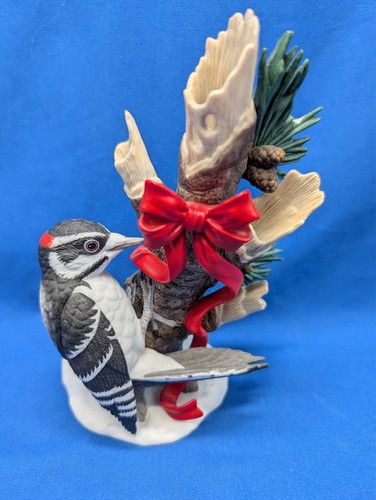 Lenox 2005 CHRISTMAS DOWNY WOODPECKER Porcelain Bird Figurine - Damaged