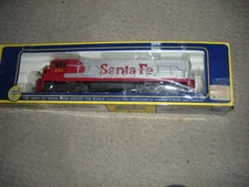 Bachmann HO Scale 64052 Santa Fe U36B #350 Electric Train Diesel Engine