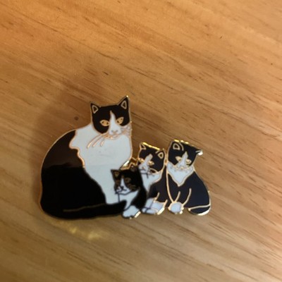 Vintage FISH ENTERPRISES Enamel Pin Brooch Mother and Kittens 