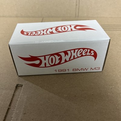 Hot Wheels (HNL25) RLC 1991 BMW M3 - Spectraflame Red