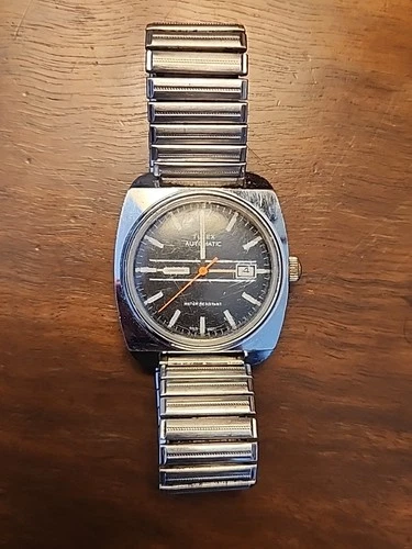 Not-running Vintage 1977  Timex Automatic Cushion Mechanical 36mm Mens Watch