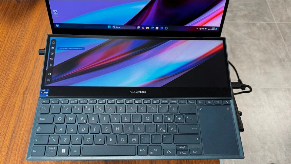 ASUS ZENBOOK PRO DUO UX582ZW, Dual Screen OLED, i9 12th, 32 GB Ram, SSD 1 TB  - Immagine 3 di 4