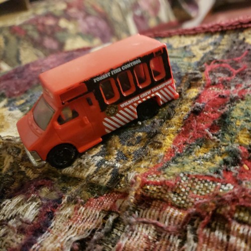 1998 MATCHBOX CHEVY TRANSPORT BUS FOREST FIRE CONTROL 🔥 - Picture 2 of 7