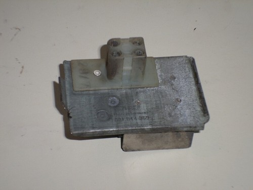 VW Golf 2 - Vorwiderstand  Widerstand Gebläsemotor 881044369