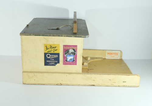 RARE TRIANG CAR GARAGE / STATION Tin Plate Minic Trucks Cars Britain's Gas Pump. - Picture 17 of 22