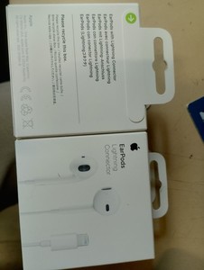 Écouteurs Apple EarPods avec connecteur Lightning