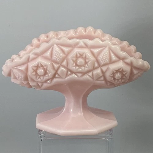 Vtg 1950’s Fostoria Winburn Peach Pink Milk Glass Dish Candy Nuts Jelly Compote