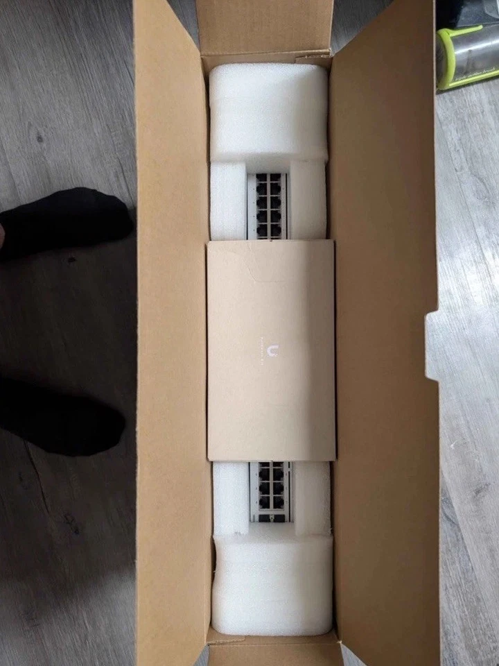 Ubiquiti UniFi USW-PRO-48 PoE Switch Pro 48 Port Managed Ethernet Switch - Image 4 of 4