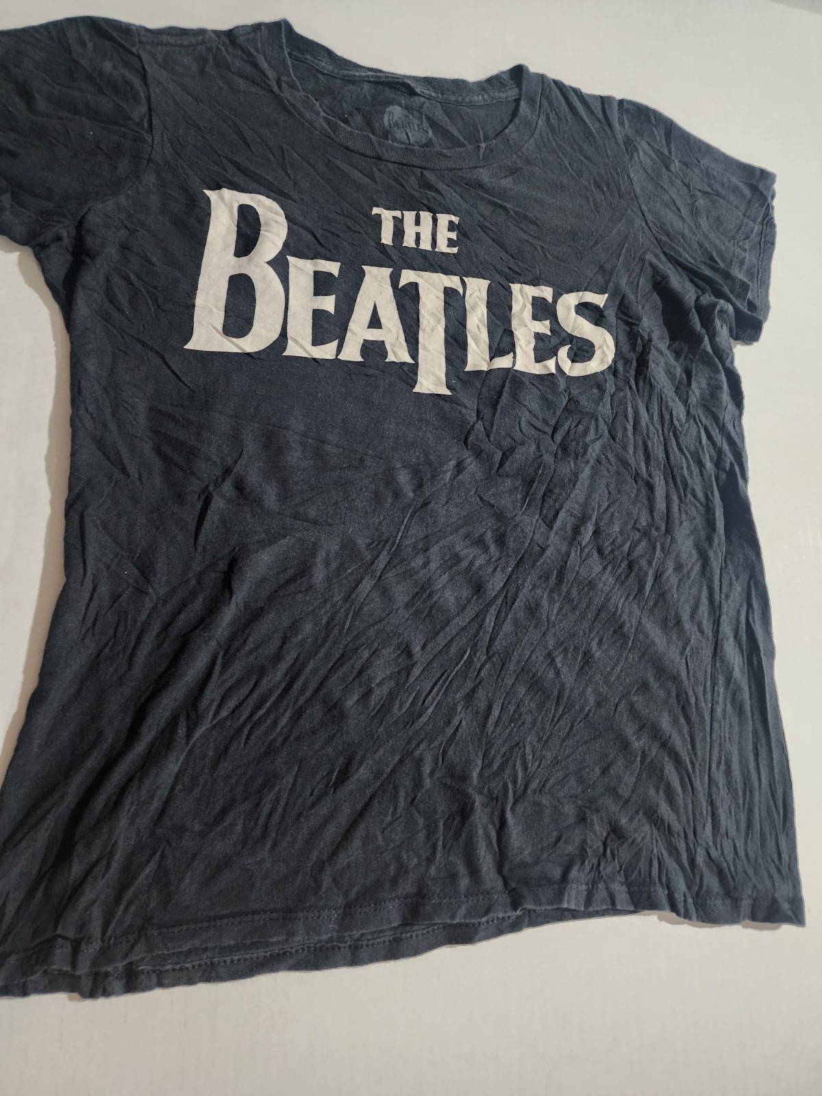 The BeatlesBlack Beatles graphic T-shirt featuring 