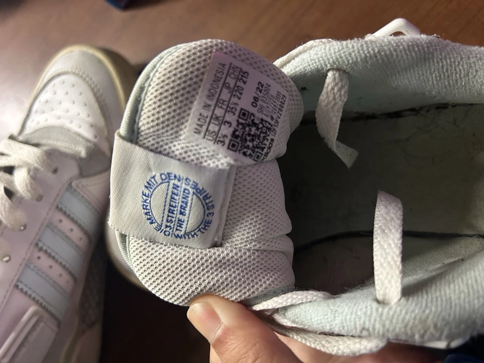 Zapatillas bajas Adidas Forum para niños azul/blanco, talla 3,5 Foto 3 de 4