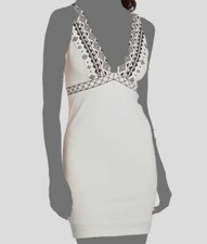 $108 Guess Women's White Deep V-neck Embroidered Bodycon Dress Size 6