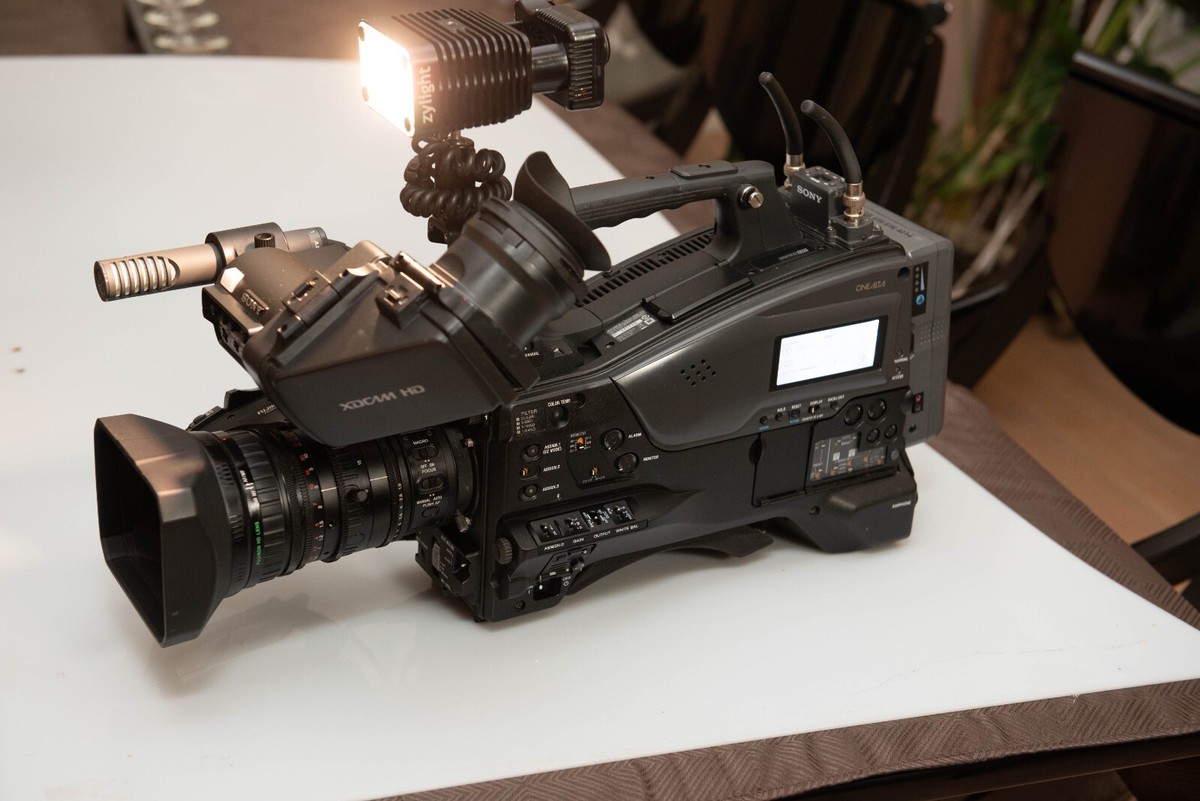 業務用ビデオカメラ　XDCAM2/3インチ PMW-350K 16倍レンズ付き Sony PMW-350 XDCAM HD 2/3
