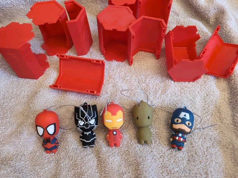 2022 Hallmark Mystery Ornaments Marvel SPIDERMAN IRONMAN GROOT BLACK PANTHER CAP