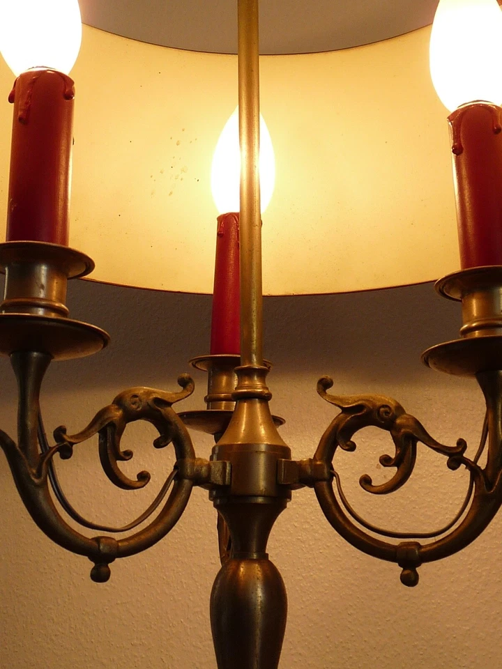 Rare ANCIENNE LAMPE BOUILLOTTE à 3 FEUX en étain abat-jour tôle - Photo 4/4