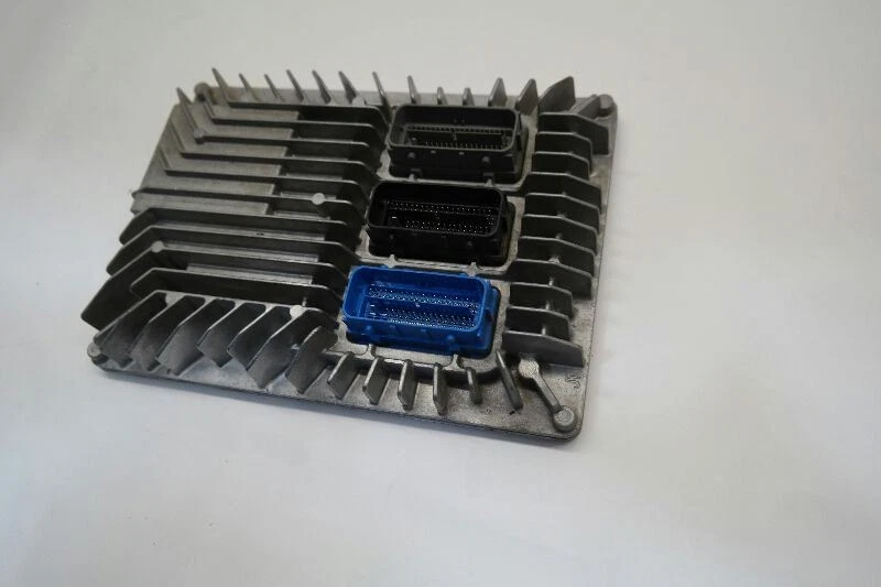 13-16 GMC ACADIA ECM ECU MOTOR MÓDULO DE CONTROLE ELETRÔNICO FABRICANTE DE EQUIPAMENTO ORIGINAL ATRÁS DA COBERTURA DO VENTILADOR - Imagem 2 de 4