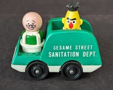   VINTAGE FISHER PRICE SESAME STREET SANITATION TRUCK W/MR. HOOPER  BERT  