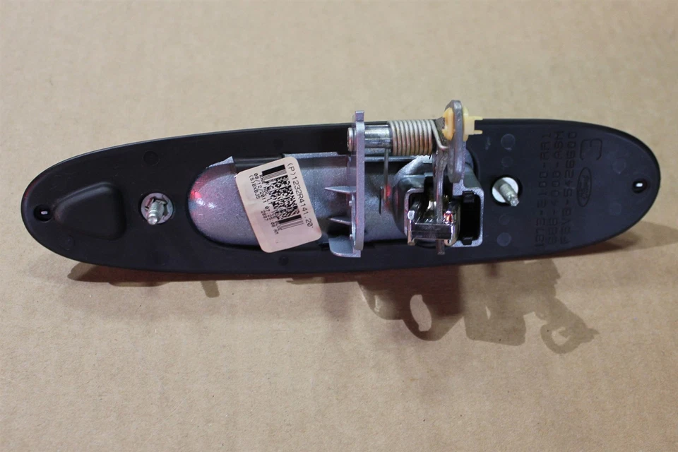 Manija de puerta trasera derecha Lincoln Town Car 6W1Z5426604AC exterior exterior FORD OEM Foto 3 de 4