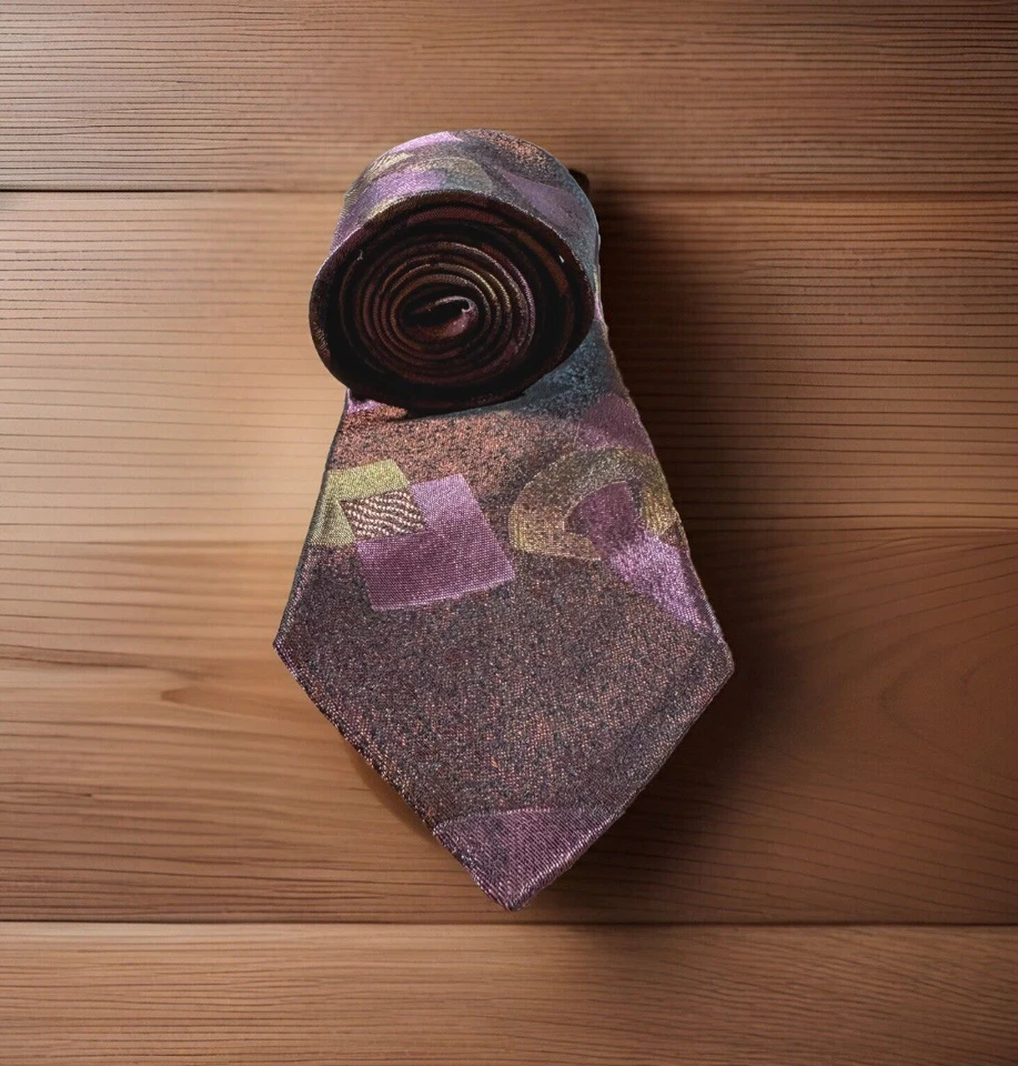 Corbata de cuello vintage ETIENNE AIGNER para hombre 56” granate y dorado 100 % seda retro geo estampado Foto 2 de 4