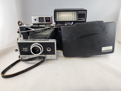 Vintage Polaroid 360 Land Camera With Hard Case & Strap with Flash