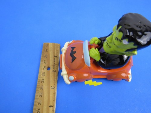 Department 56 Frankenstein Car Salt and Pepper Shaker Magnetic Halloween - Picture 11 of 14