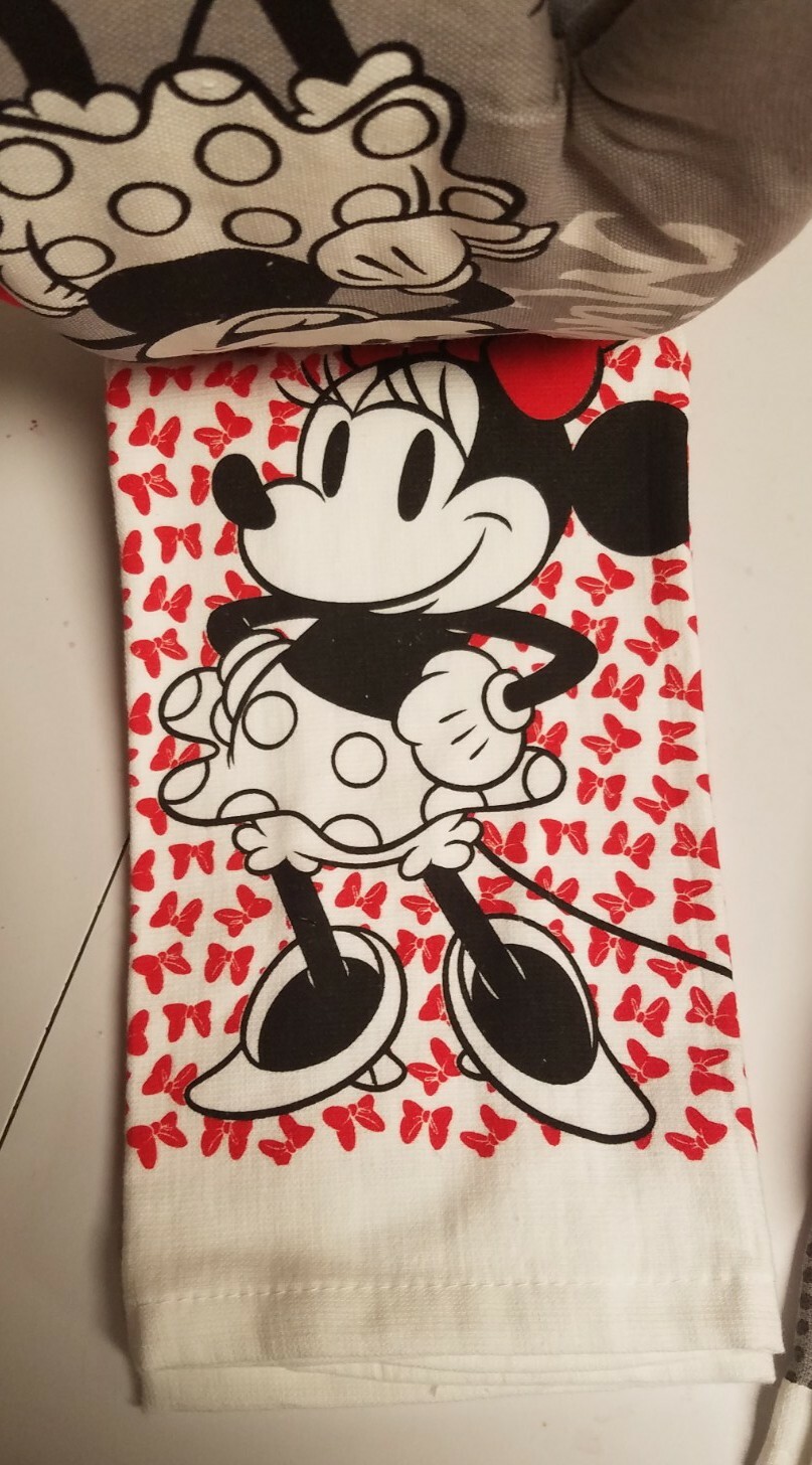 Minnie Mouse Pot Holder Towel And Oven Mitt 3 Piece Kitchen Set