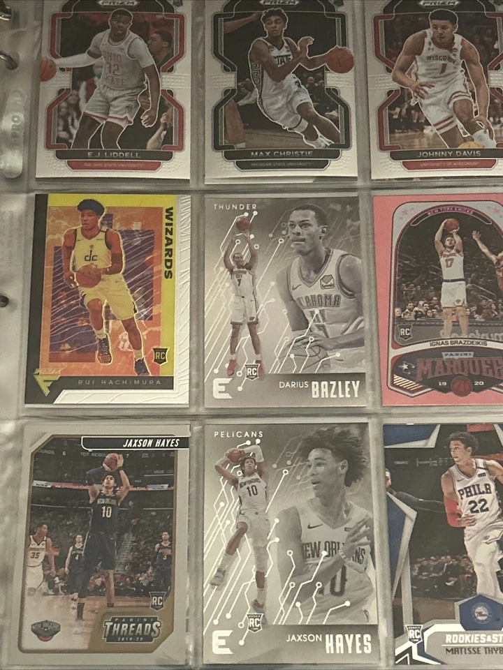 Carpeta de baloncesto con novatos y paralelos - 15 páginas = lote de 135 tarjetas 10 páginas adicionales Foto 4 de 4