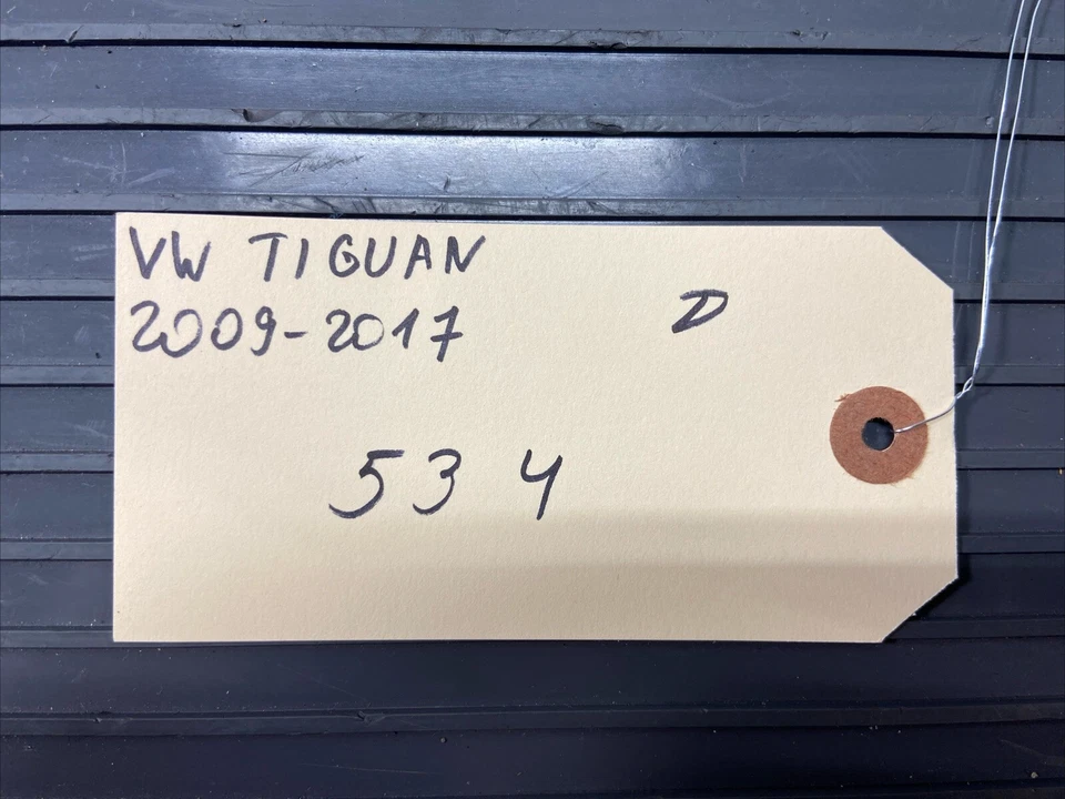 2009-2017 Volkswagen Tiguan Rear Trunk Lid SpOiler Pure White OEM *NOTE* - Image 2 of 4