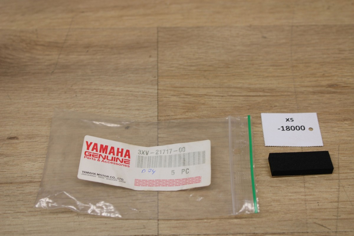 Yamaha 3XV-21717-00 Damper, Side Cover NOS NEU genuine xs18000 | eBay