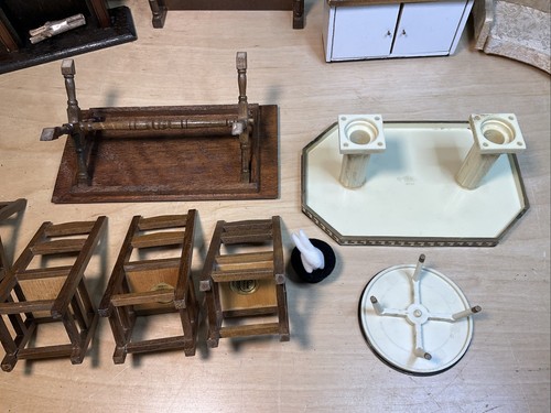 Vintage Antique Style Miniature Wood Doll House Furniture - Imagen 6 de 24